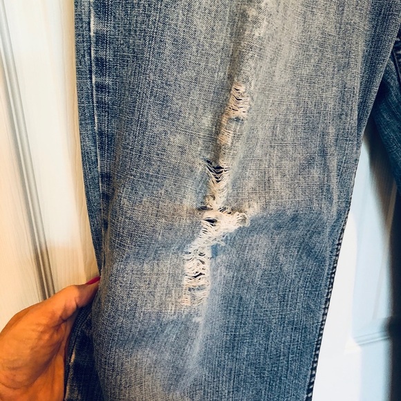 U.S. Polo Jeans Medium Wash Distressed - Picture 6 of 8